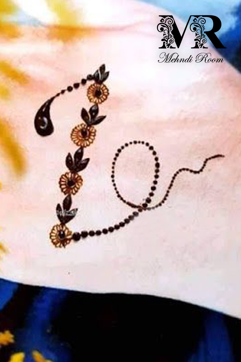 z-name-mehndi-design